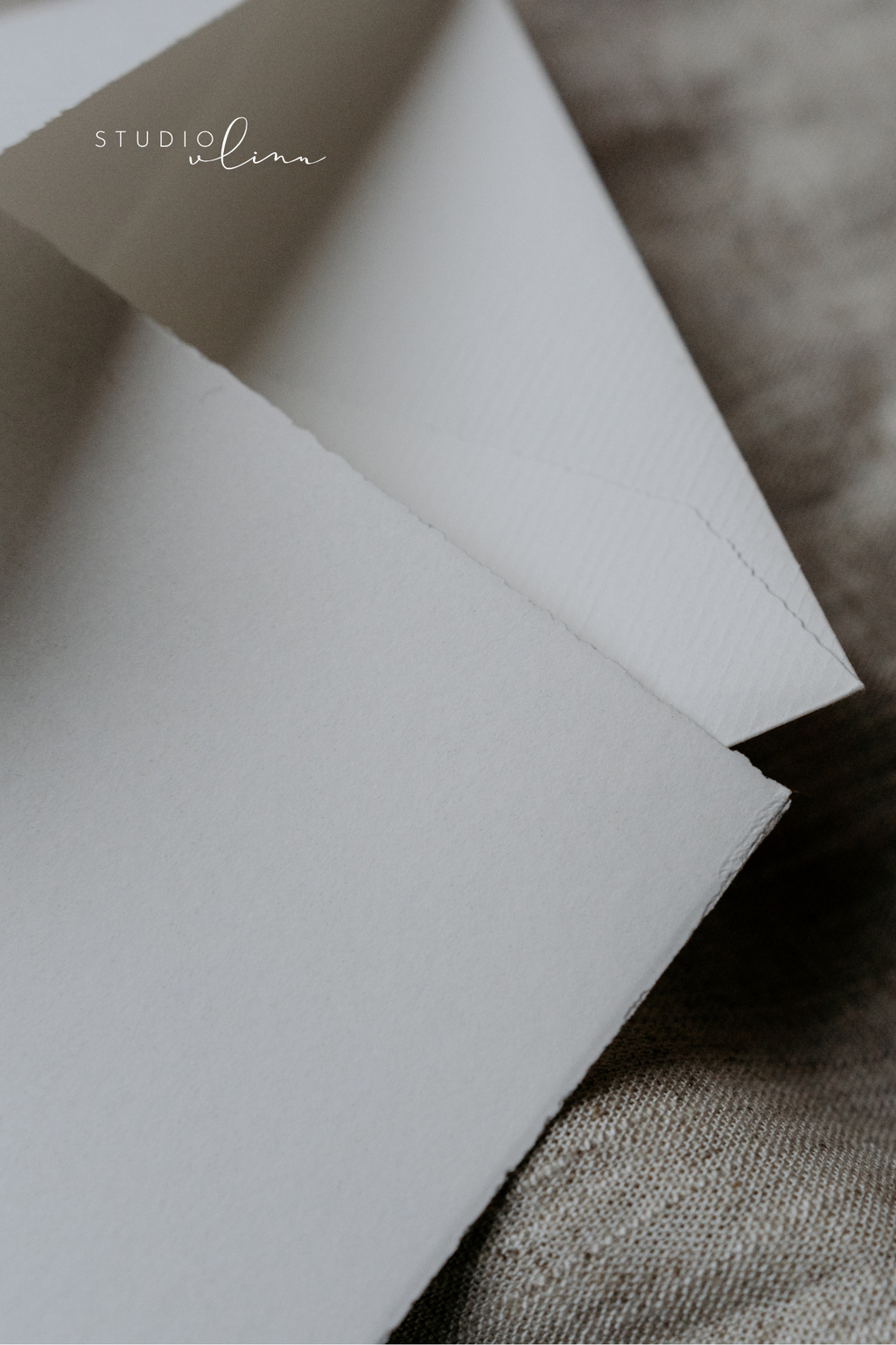 Geboortekaartje Oud Hollands geschept papier met strikje – Stan