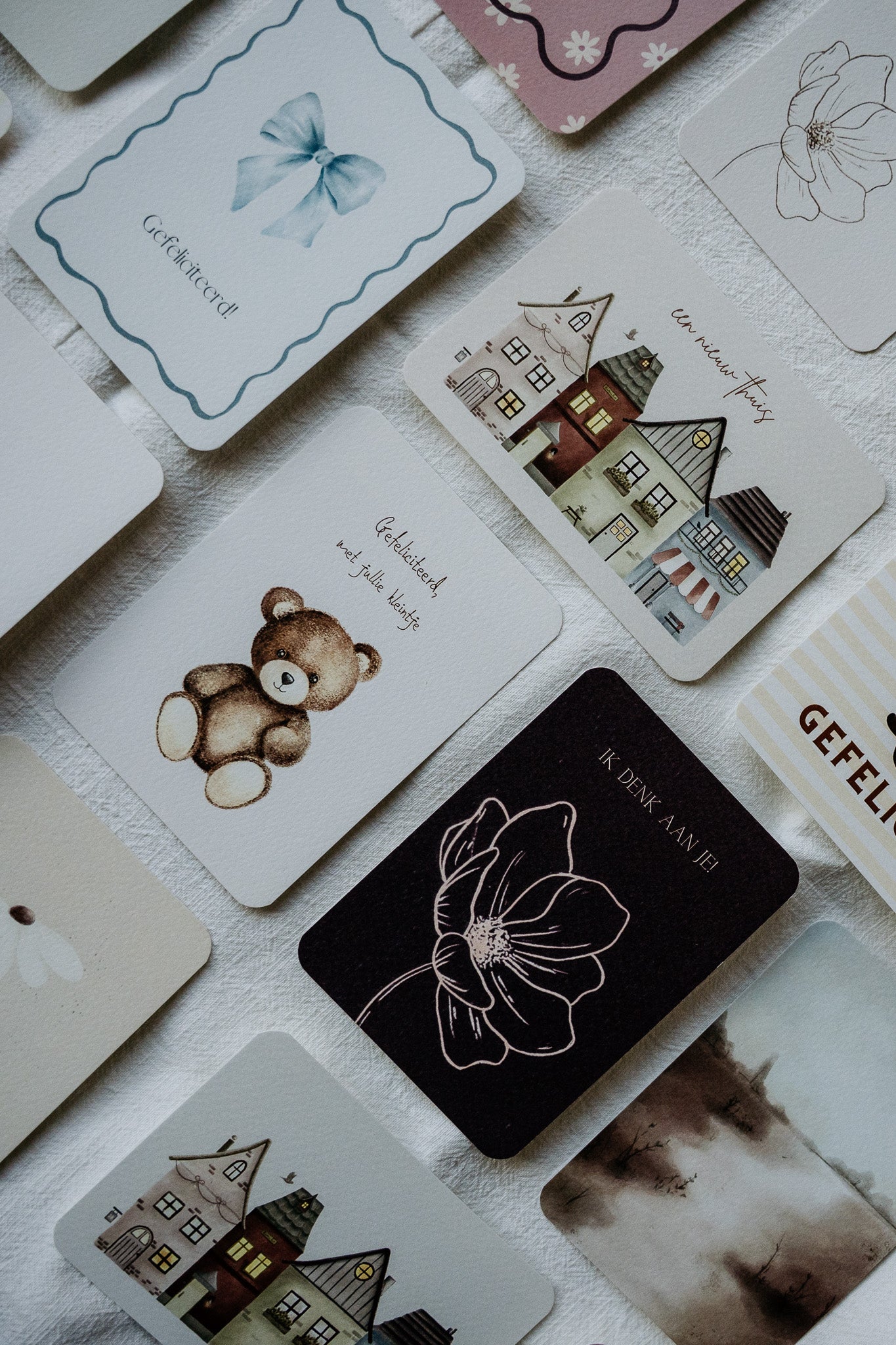 Gefeliciteerd met jullie kleintje – handgetekende geboortekaart beertje